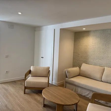 Medina Homes Deanes Córdova