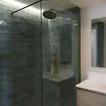 Medina Homes Deanes 아파트 *