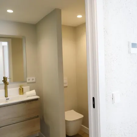 Medina Homes Deanes Apartment *